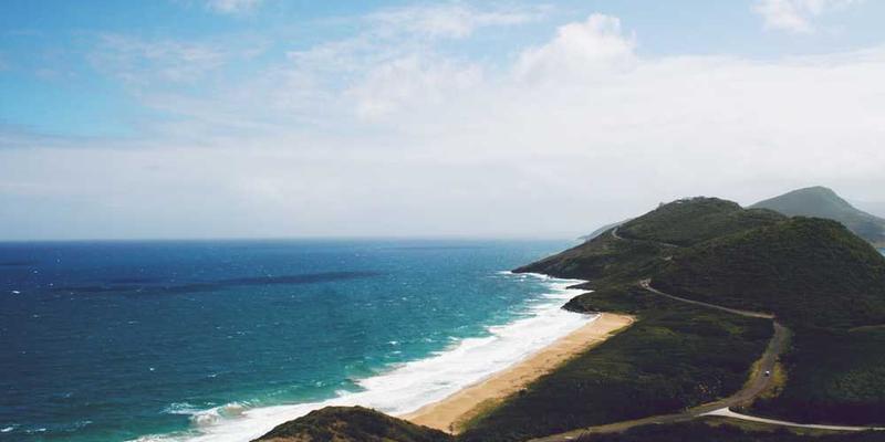 成都公安警营开放日活动现场，市民和民警互动交流