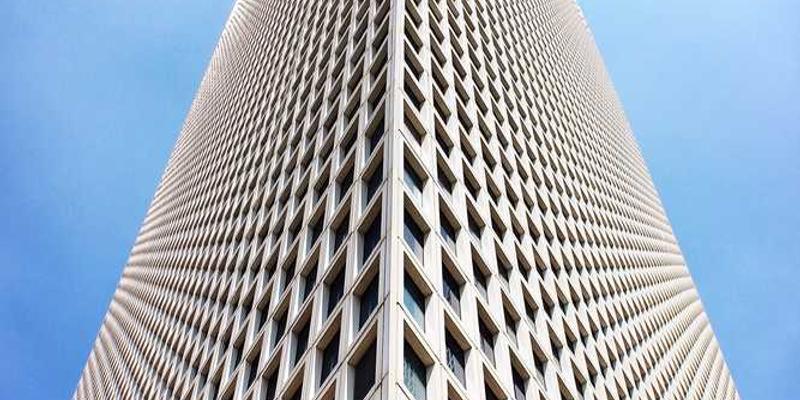 小偷家族海报说明